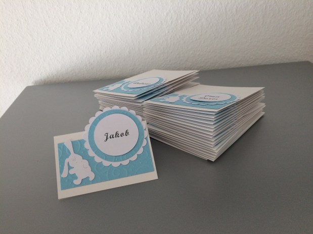 Taufe Junge Namenskärtchen / Tischkarten 