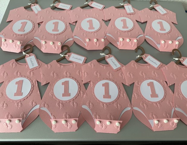 Einladung Babybody – erster Geburtstag&nbsp;„Mädchen“